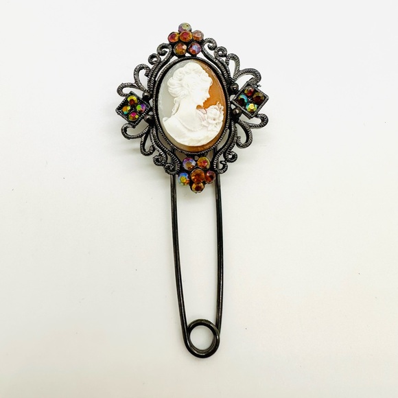 Rhinestone Cameo Safety Pin Brooch - Picture 5 of 12